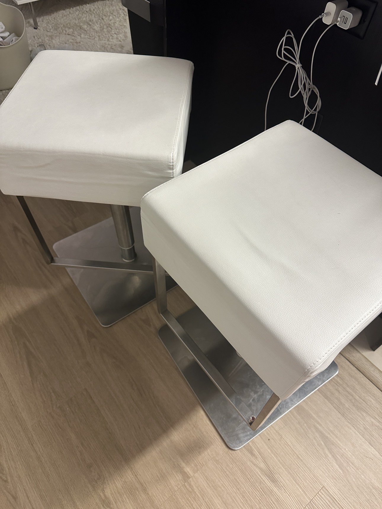 White stools