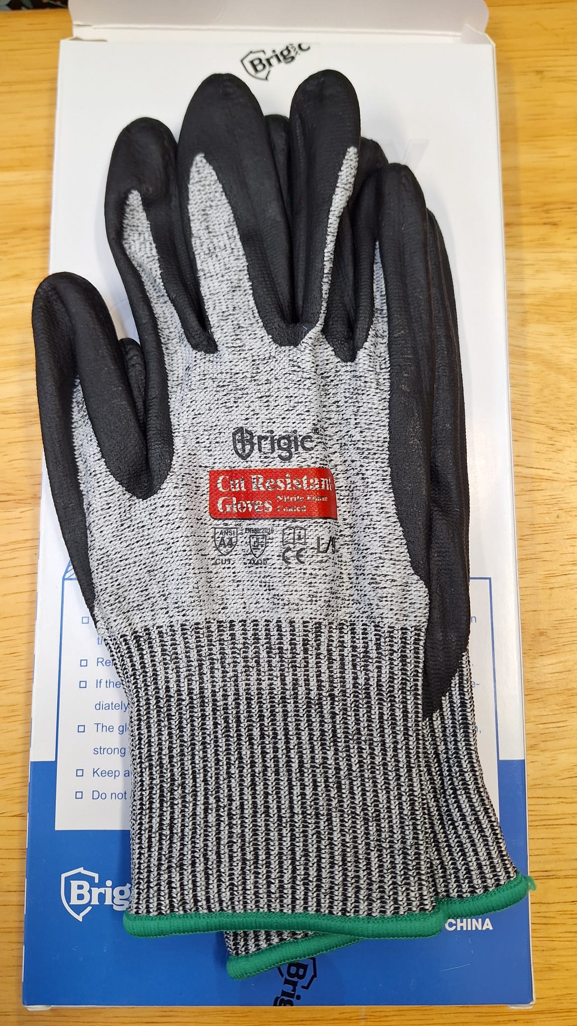 Brigic Level 5 Cut Resistant Gloves, Foam Nitrile Coating image indicator(8)