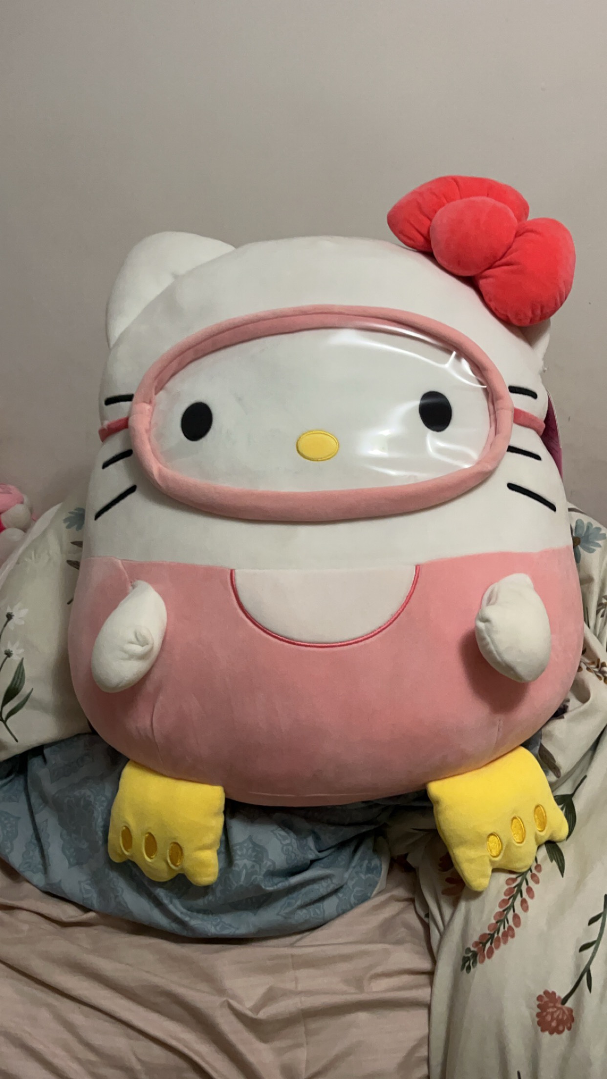 Hello kitty rare scuba diver 24” Sanrio thumbnail