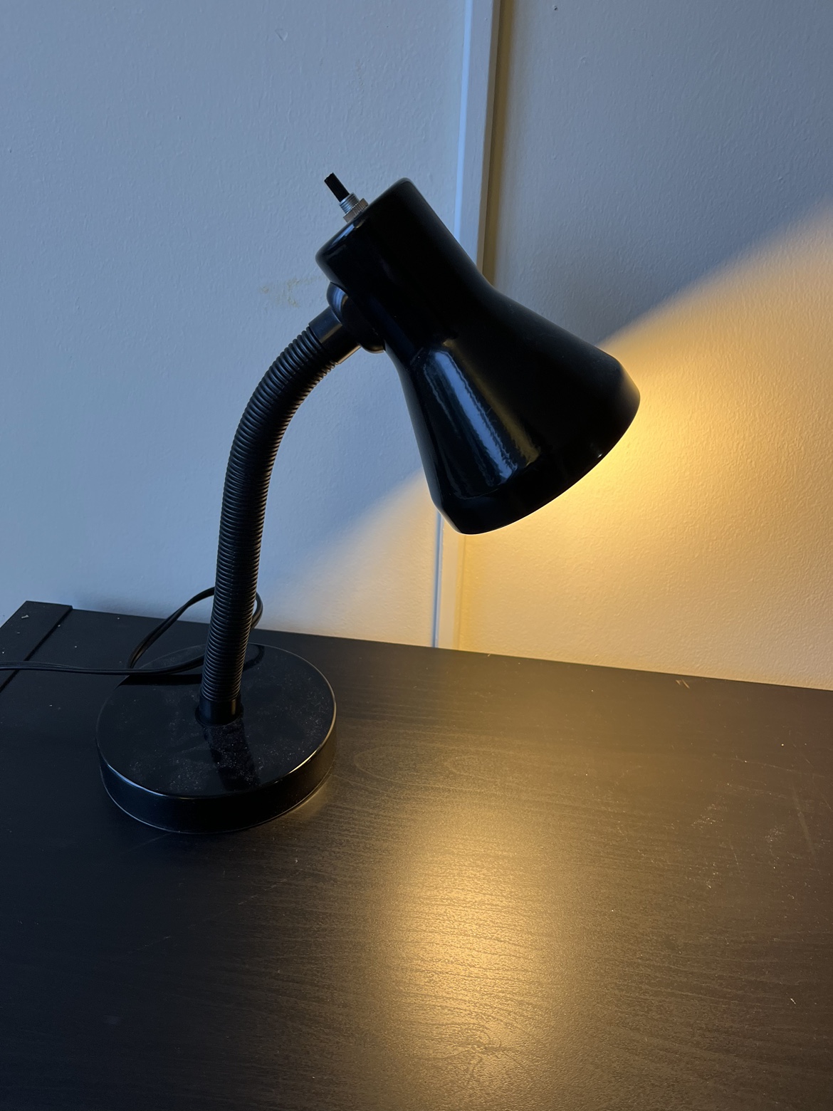 Black desk lamp