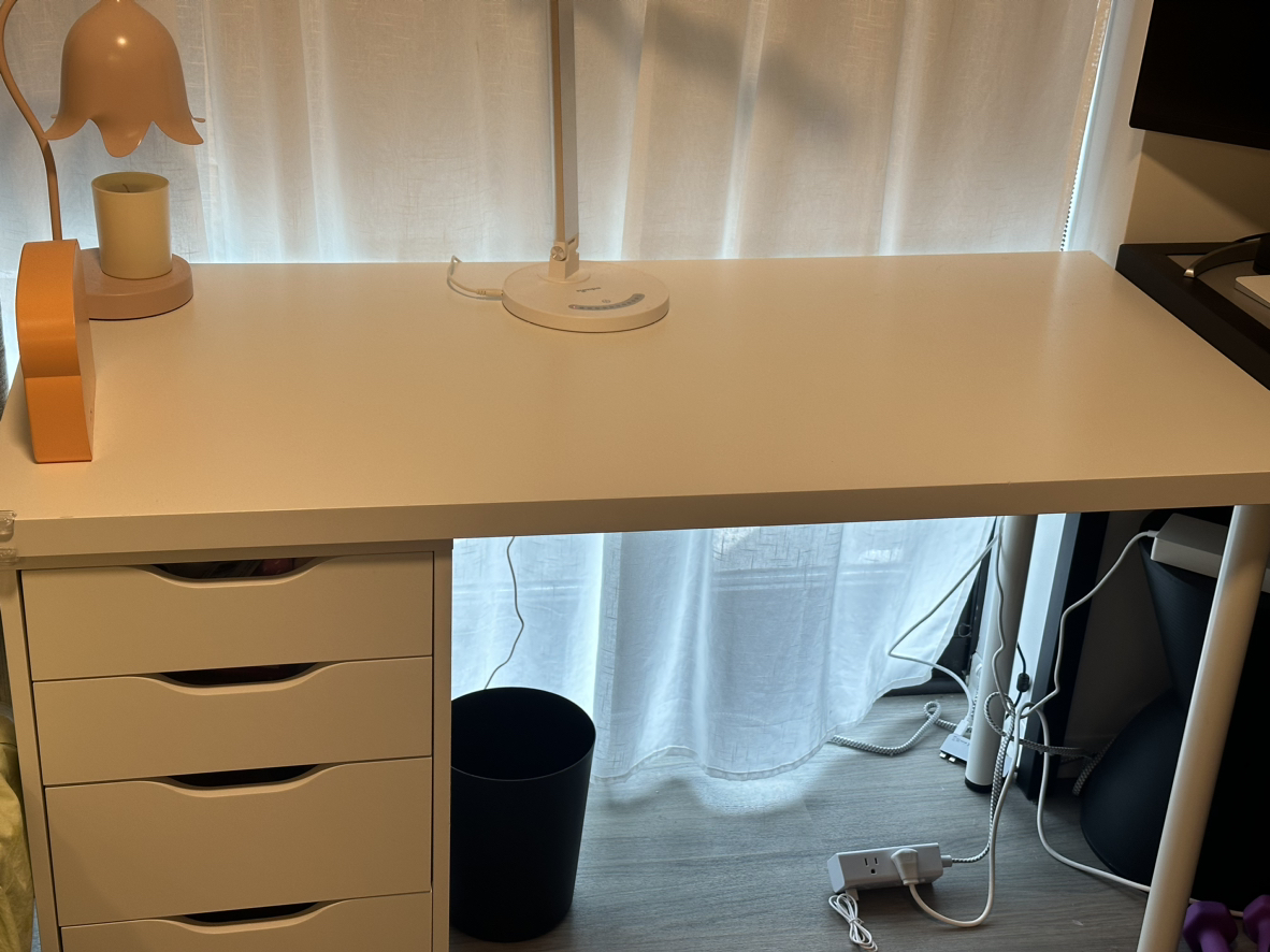 IKEA white desk with drawers - photo 3
