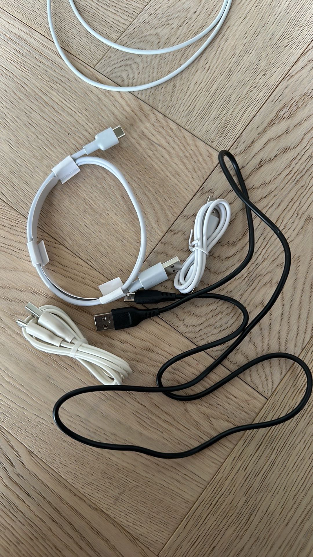 Cables - various sizes & connectors - photo 3