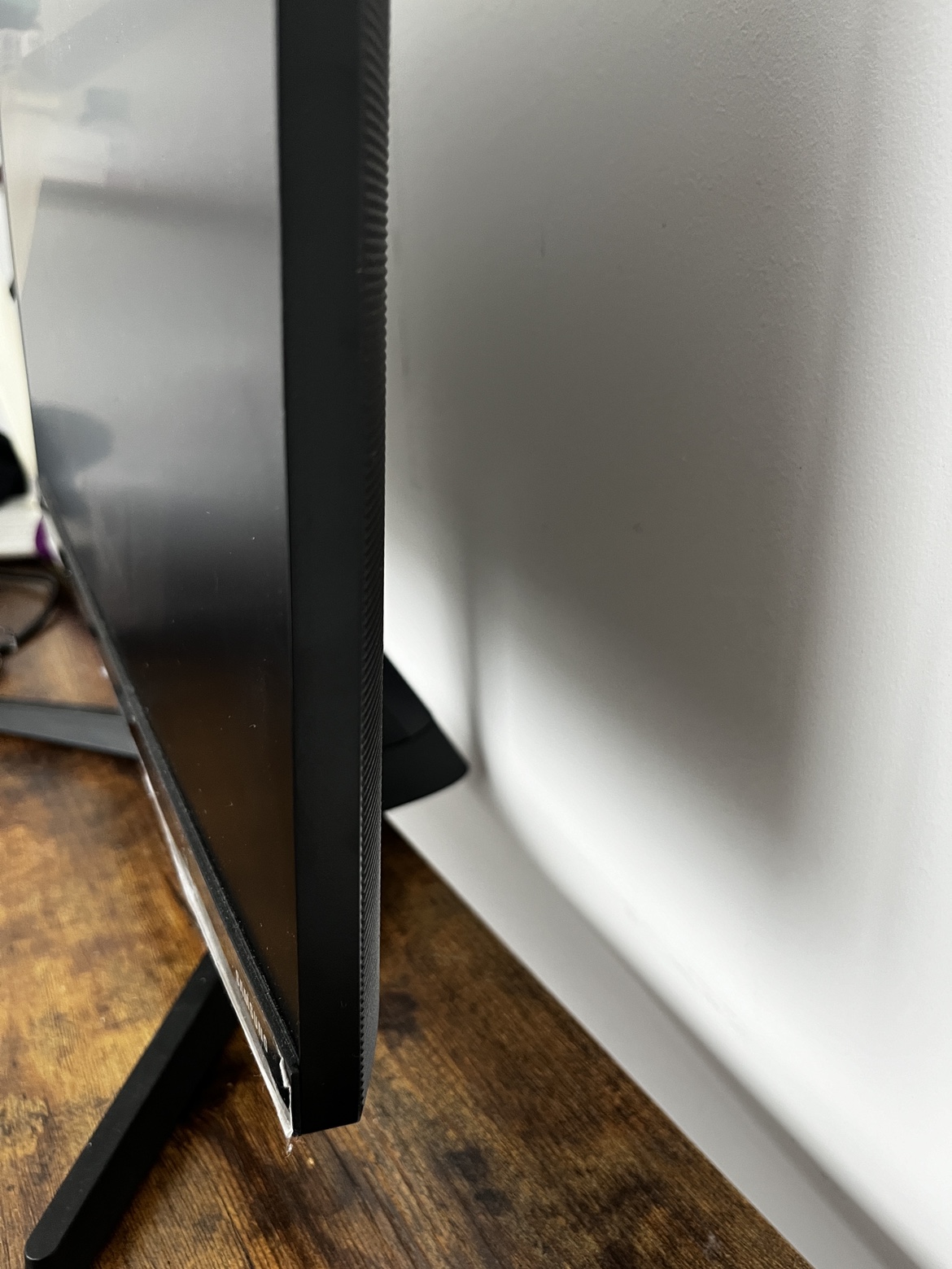 Samsung 24" monitor with box - photo 4