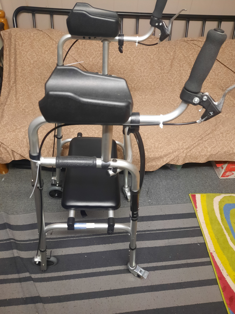 Upright Walker, Lightweight Aluminum Alloy with seat, foldable image indicator(5)