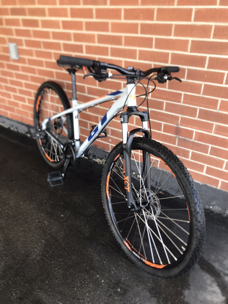Men's GT Aggressor Pro Mountain Bike, Small + Free Helmet - photo 5