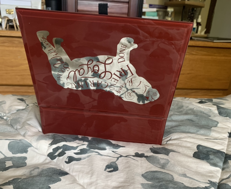 Jewelry Box with Bulldog on Top 🥕 image indicator(3)