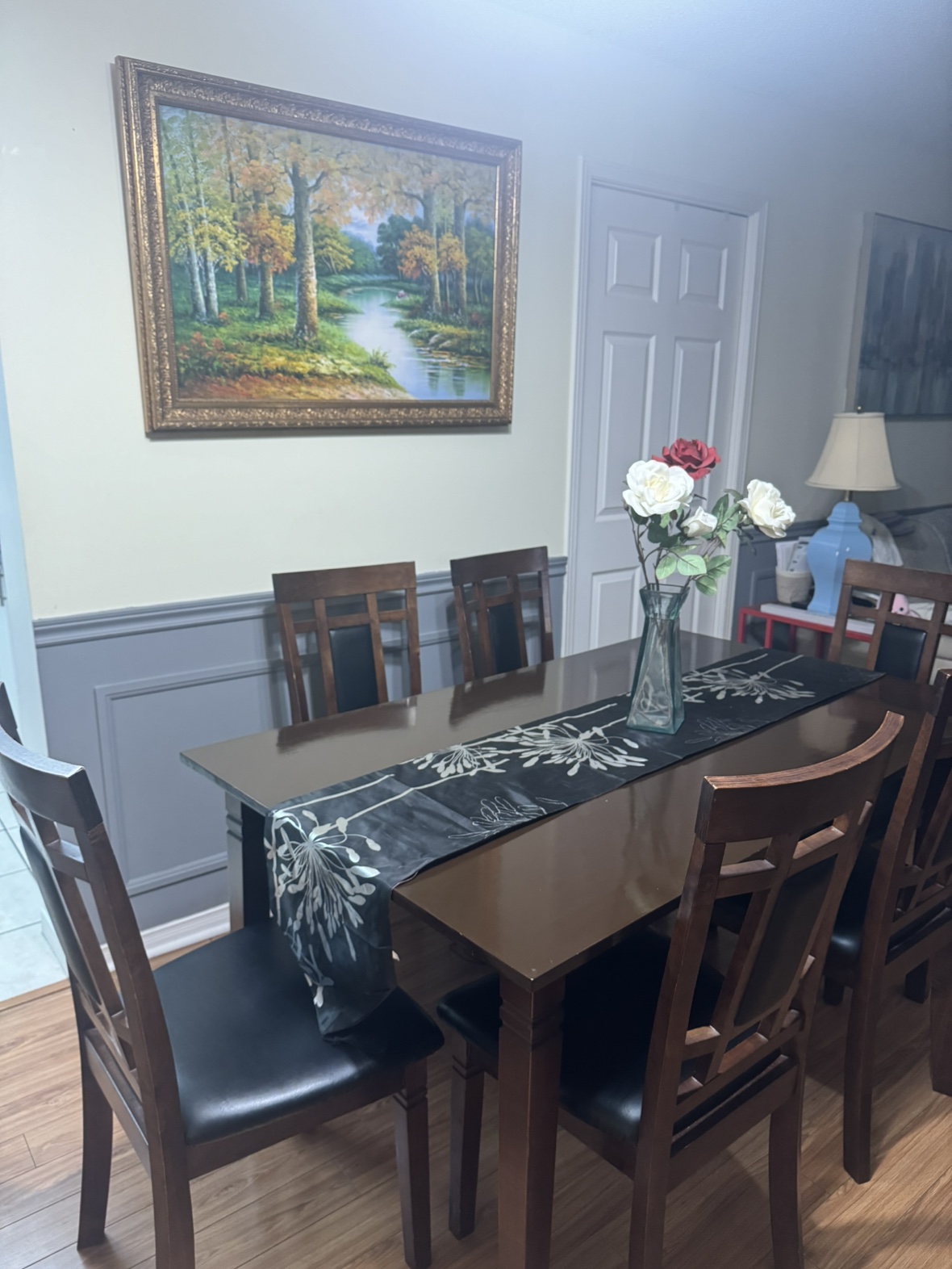 Dining table + 6 chairs set (quick sell) image indicator(2)