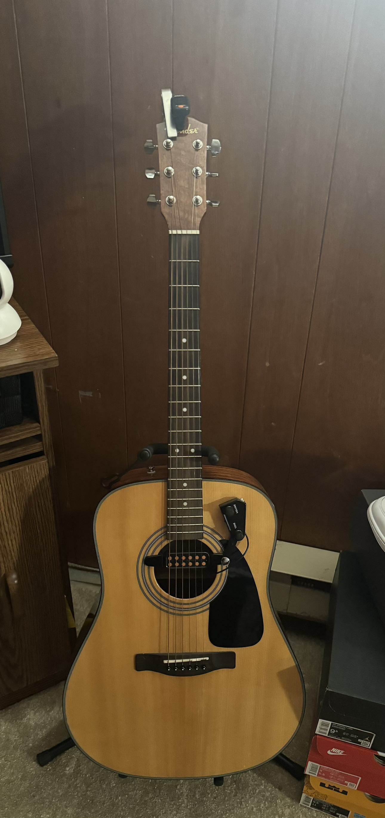 Accoustic Guitar