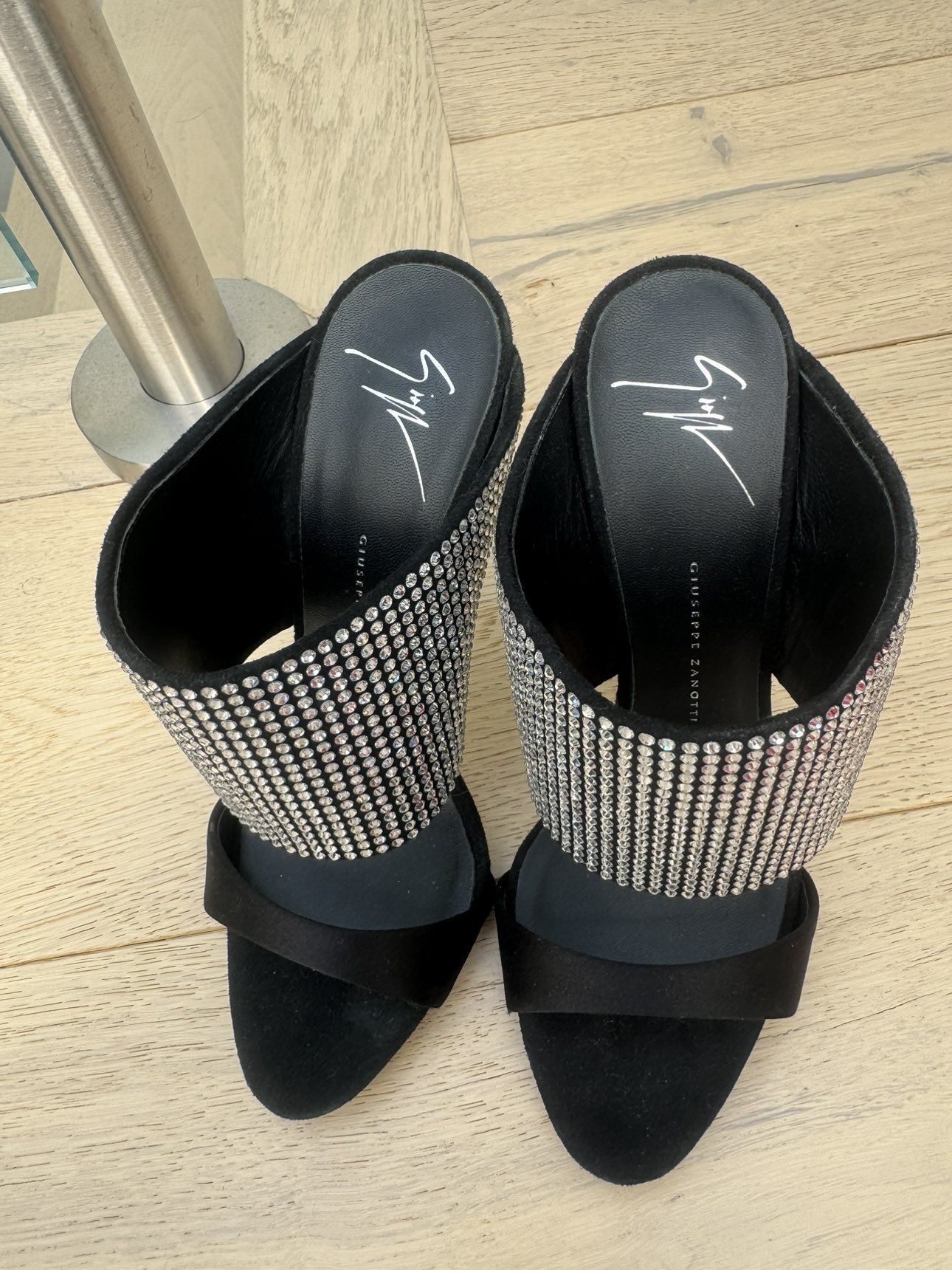 Authentic Giuseppe Zanotti High Heels image indicator(2)