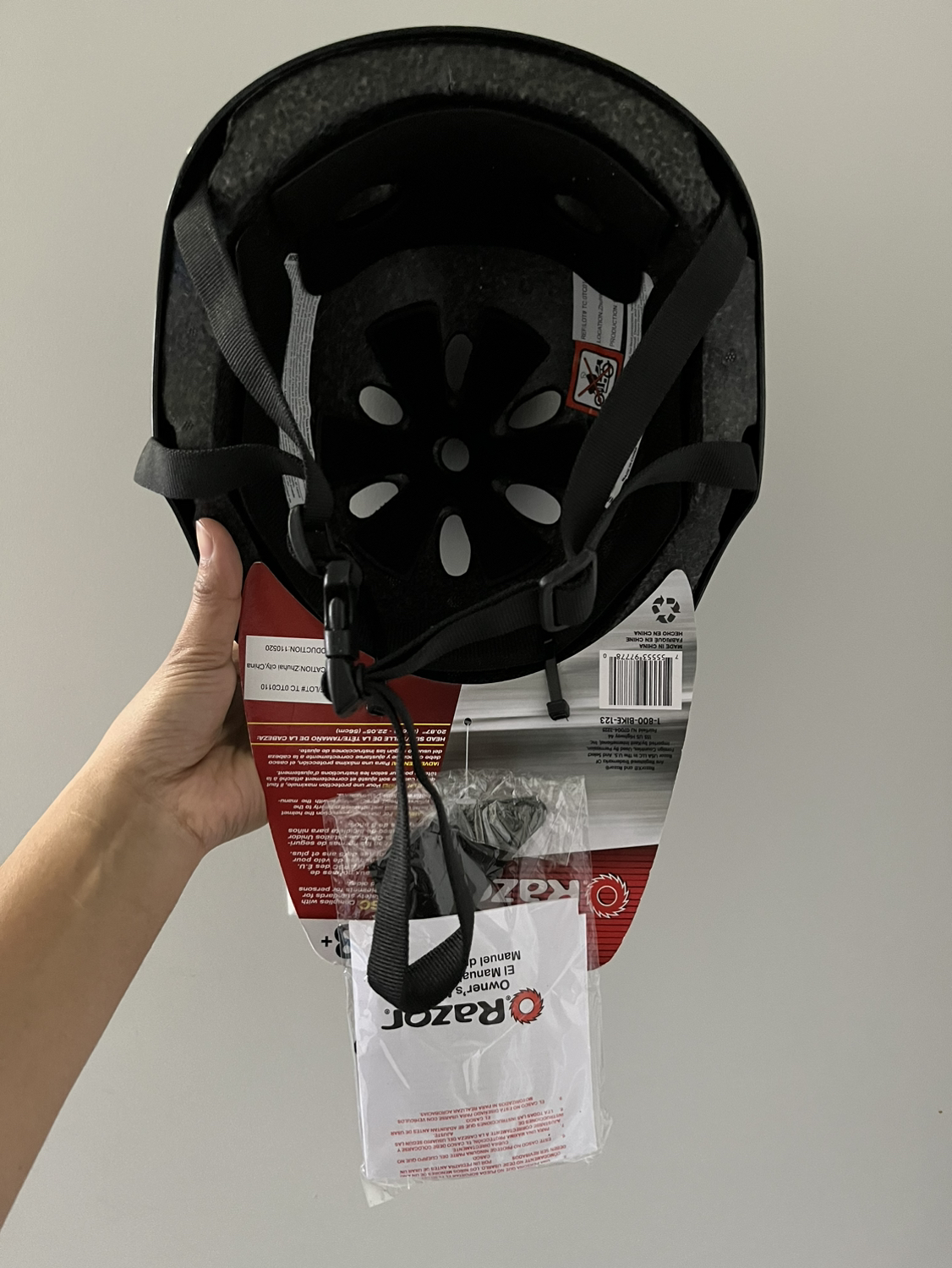 Unused Youth Bike Helmet image indicator(3)