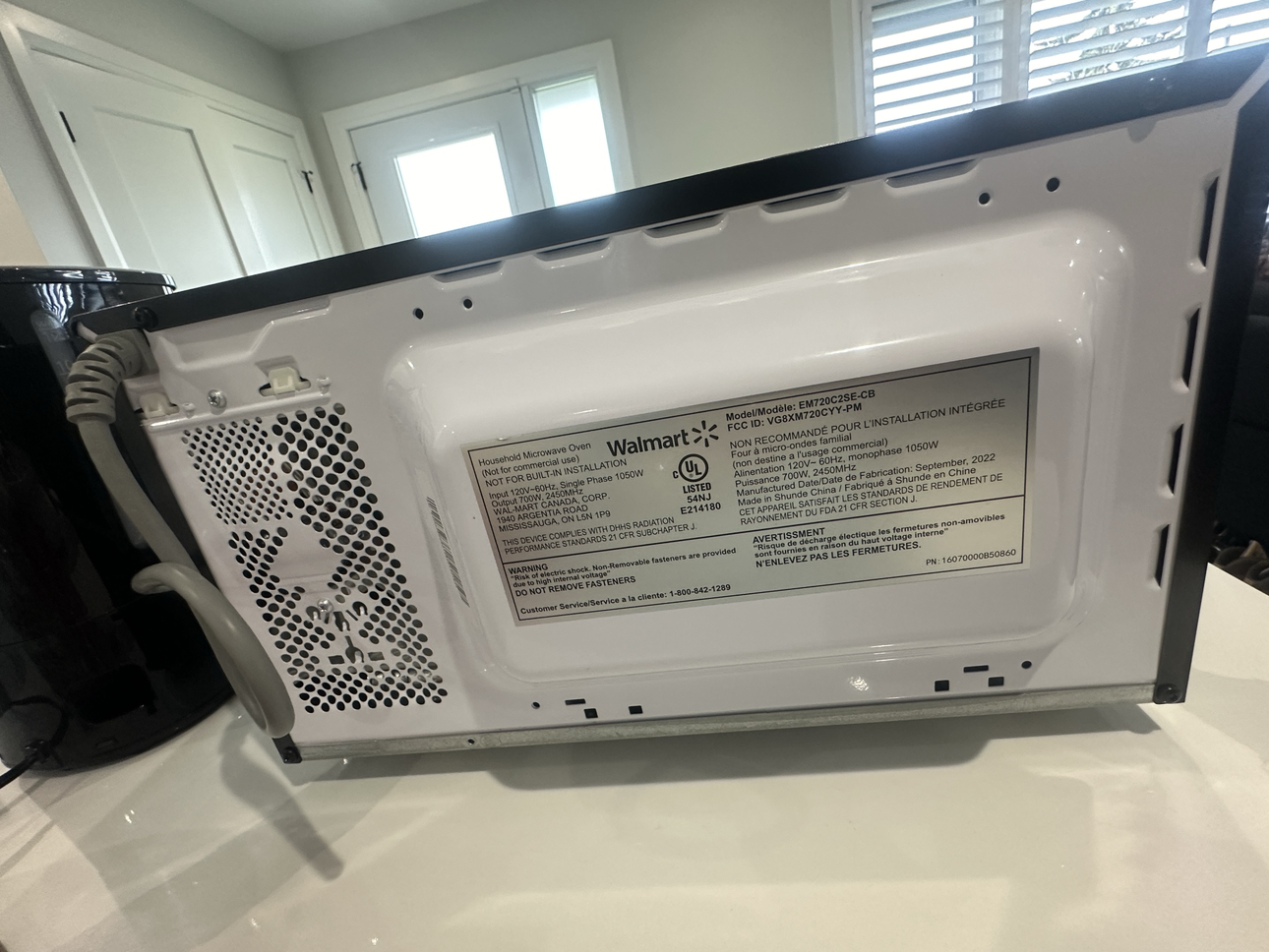8” Hamilton Beach Microwave - photo 2