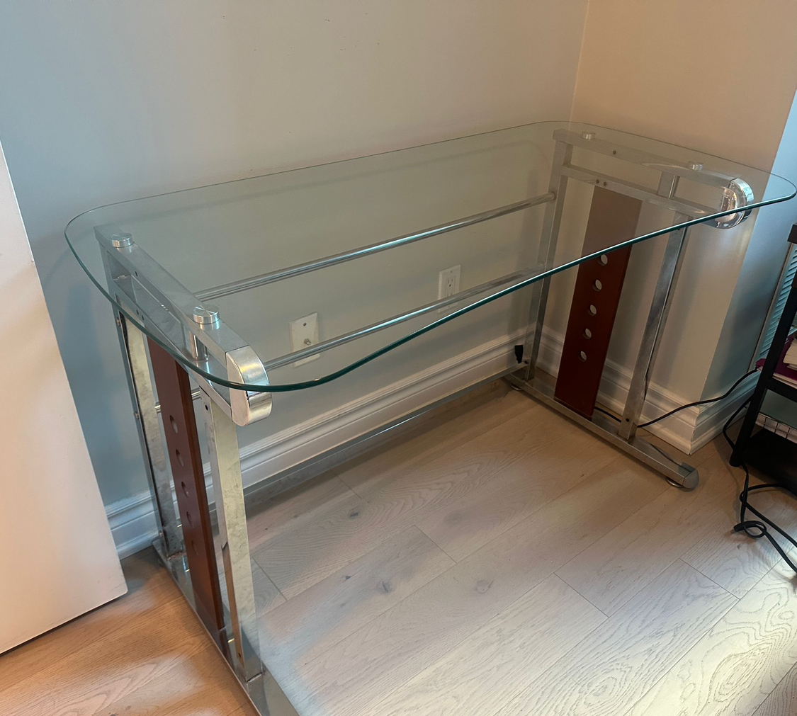Glass desk in excellent condition thumbnail