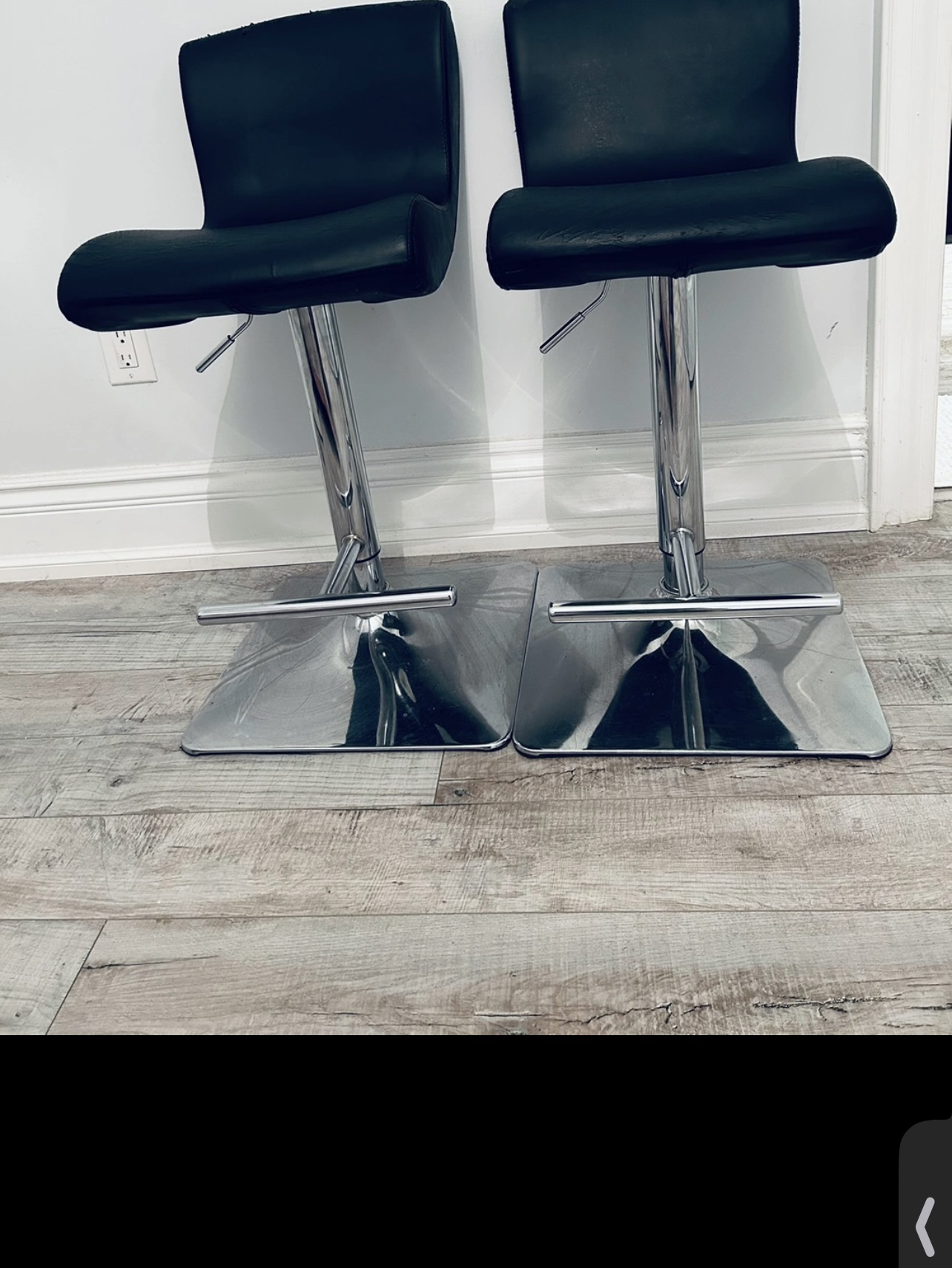 High adjustable chairs