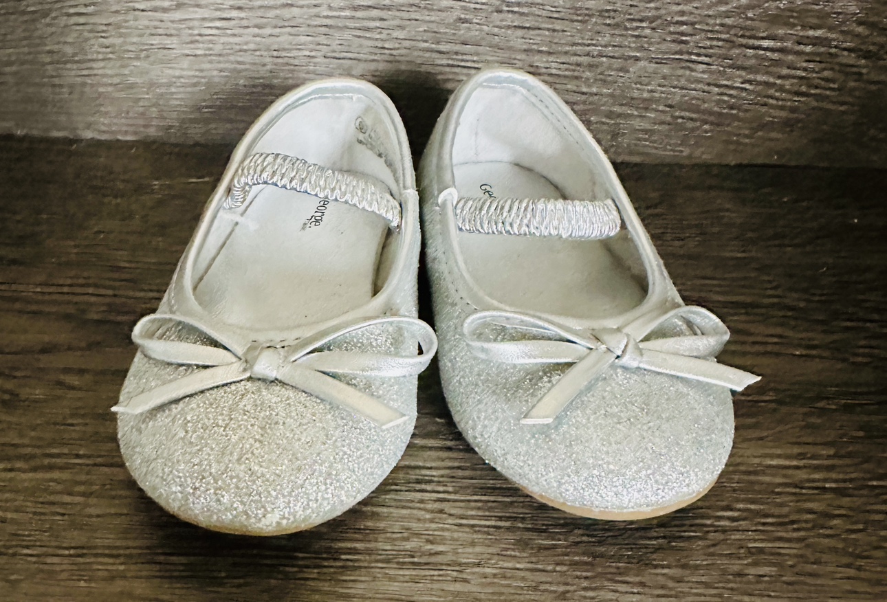 Kids shoes #freecycle thumbnail