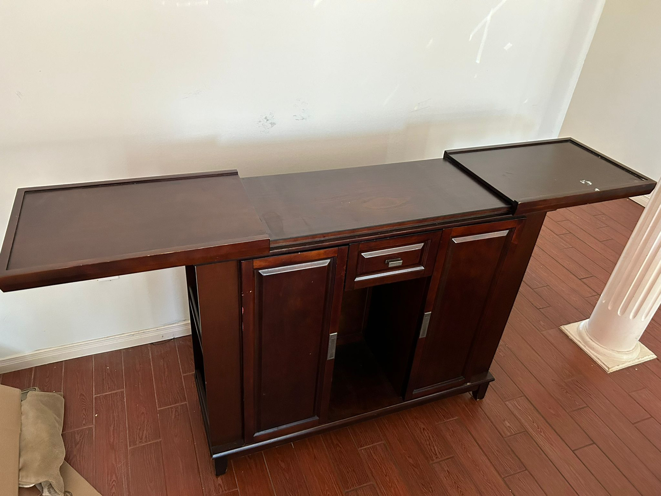 Small buffet or bar - photo 4
