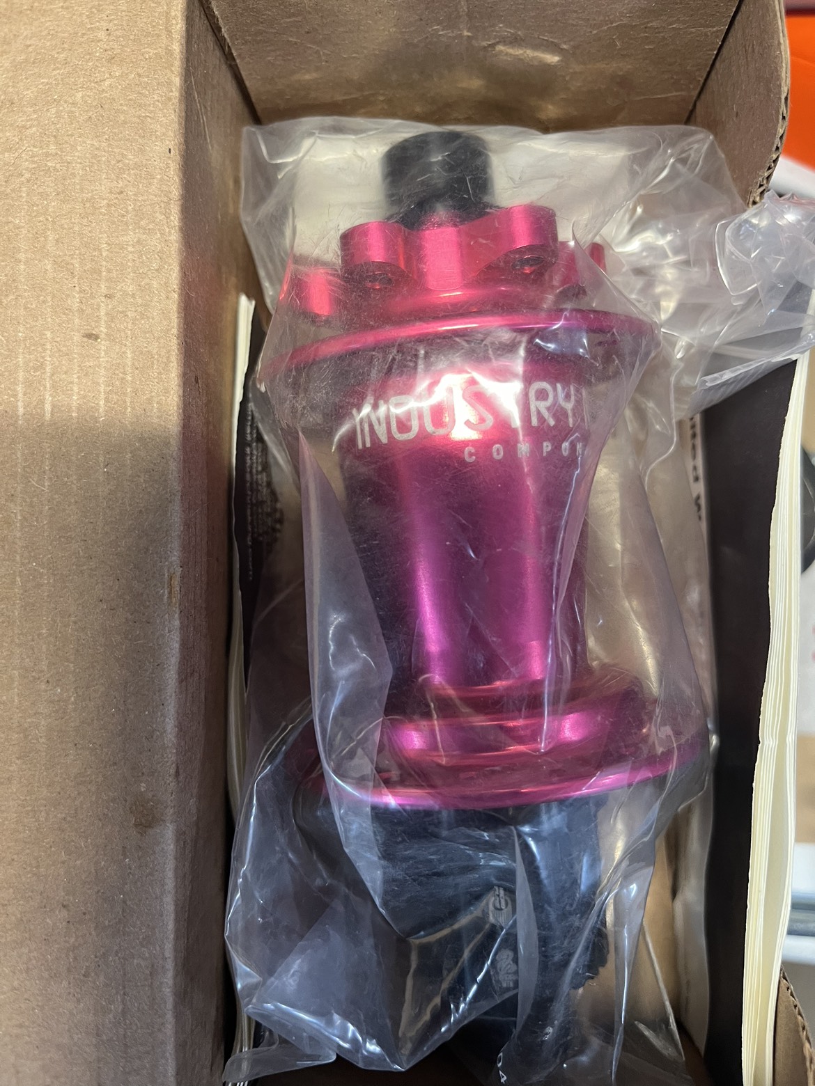 Industry 9 hydra rear MTB Hub image indicator(3)