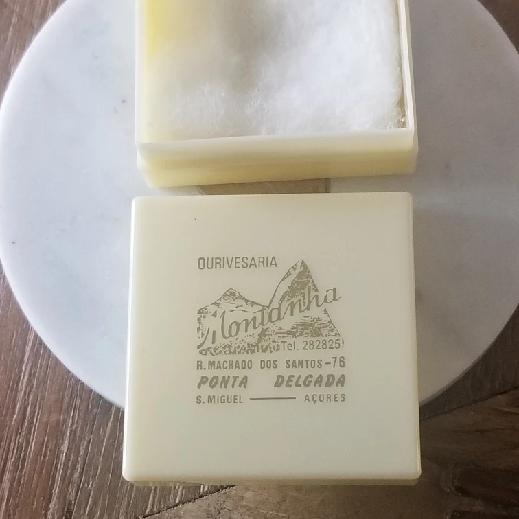 Vintage Fine Filigree Golden Dress Shoes Lapel Pin / Brooch image indicator(6)