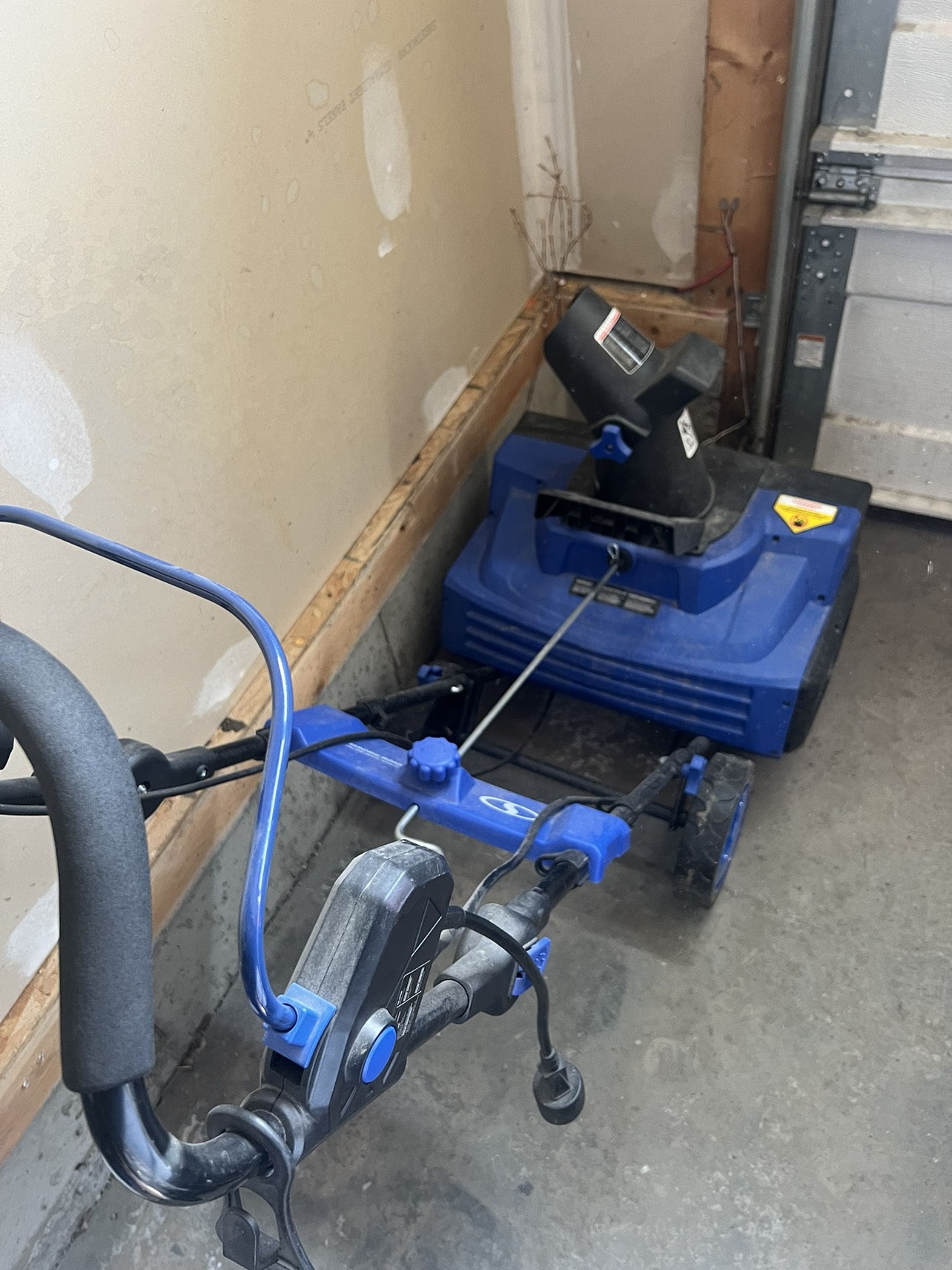 Snow blower