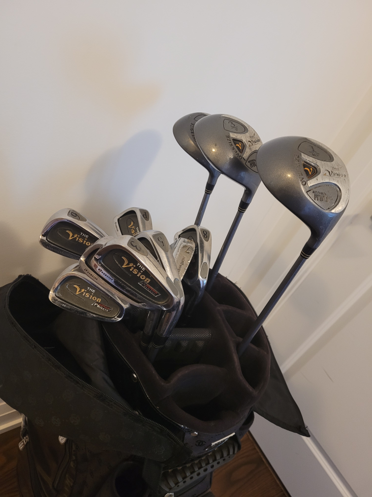 Right hand golf Bag & Golf clubs thumbnail