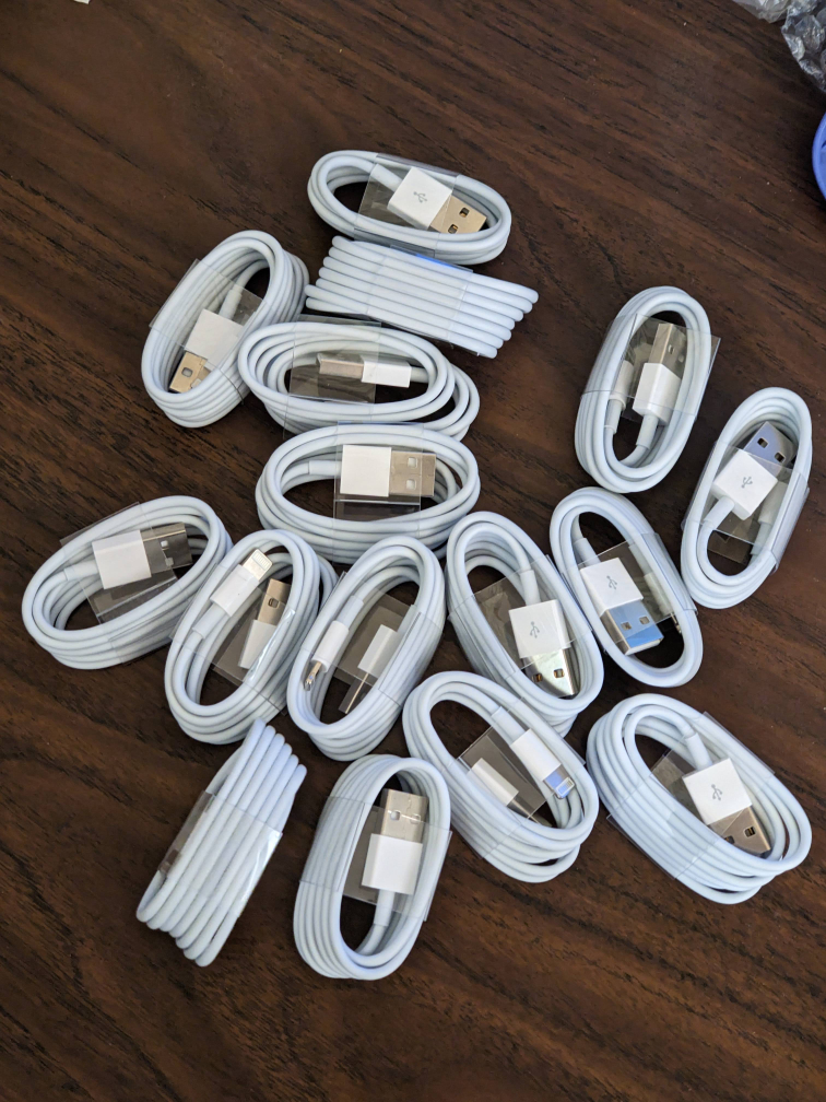 OEM Apple Lightning Cables ***BRAND NEW*** thumbnail