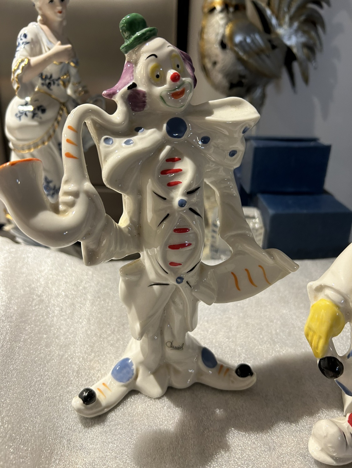 Figurines image indicator(2)