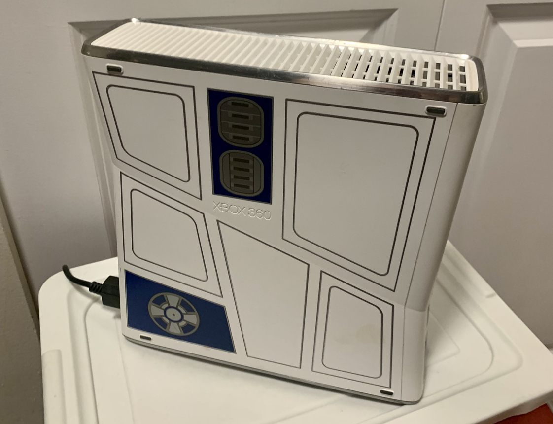 Xbox 360 Slim 320GB Star Wars Limited Edition R2D Sounds image indicator(4)