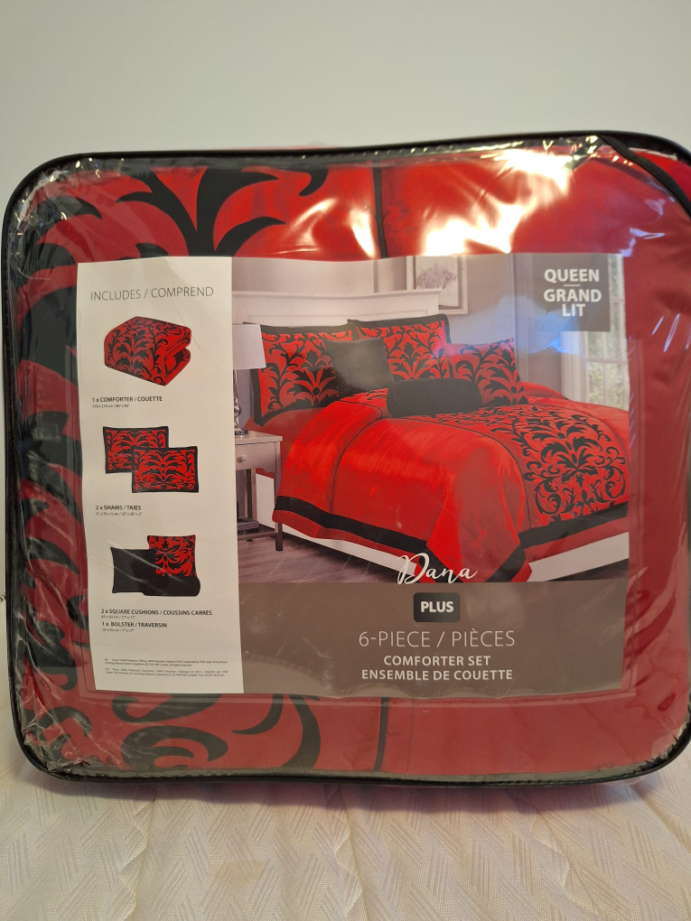 Brand new comforter set queen size