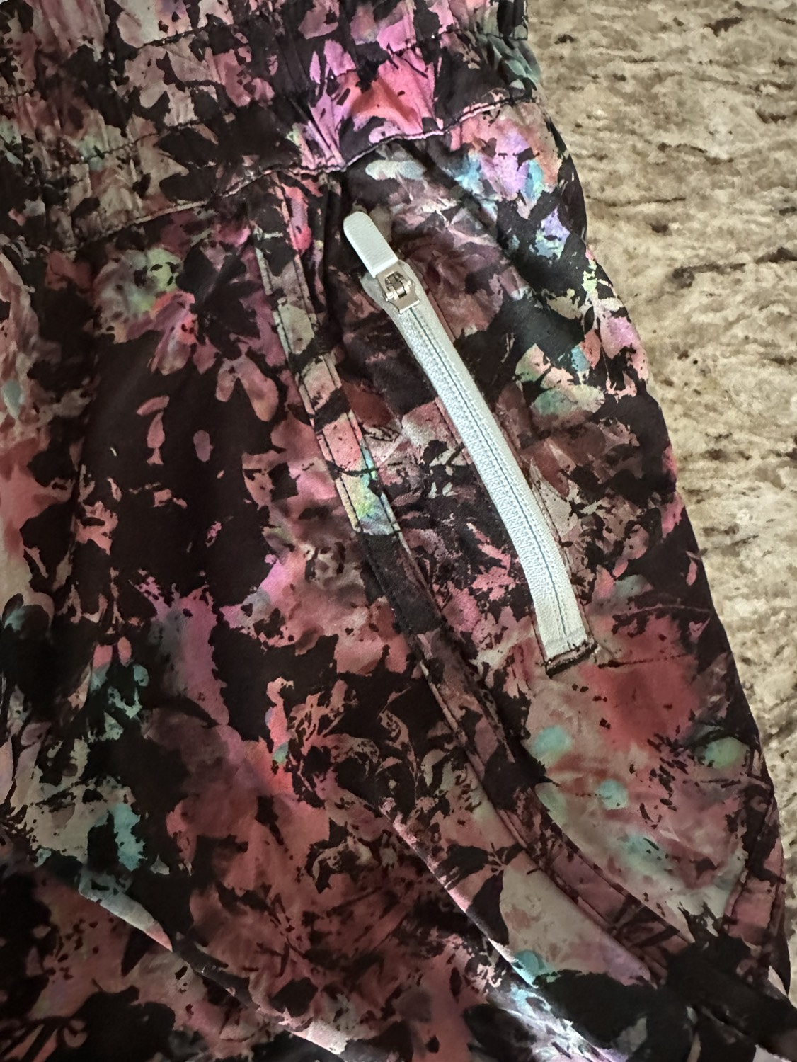 Lululemon Tracker Mid Rise Shorts image indicator(3)