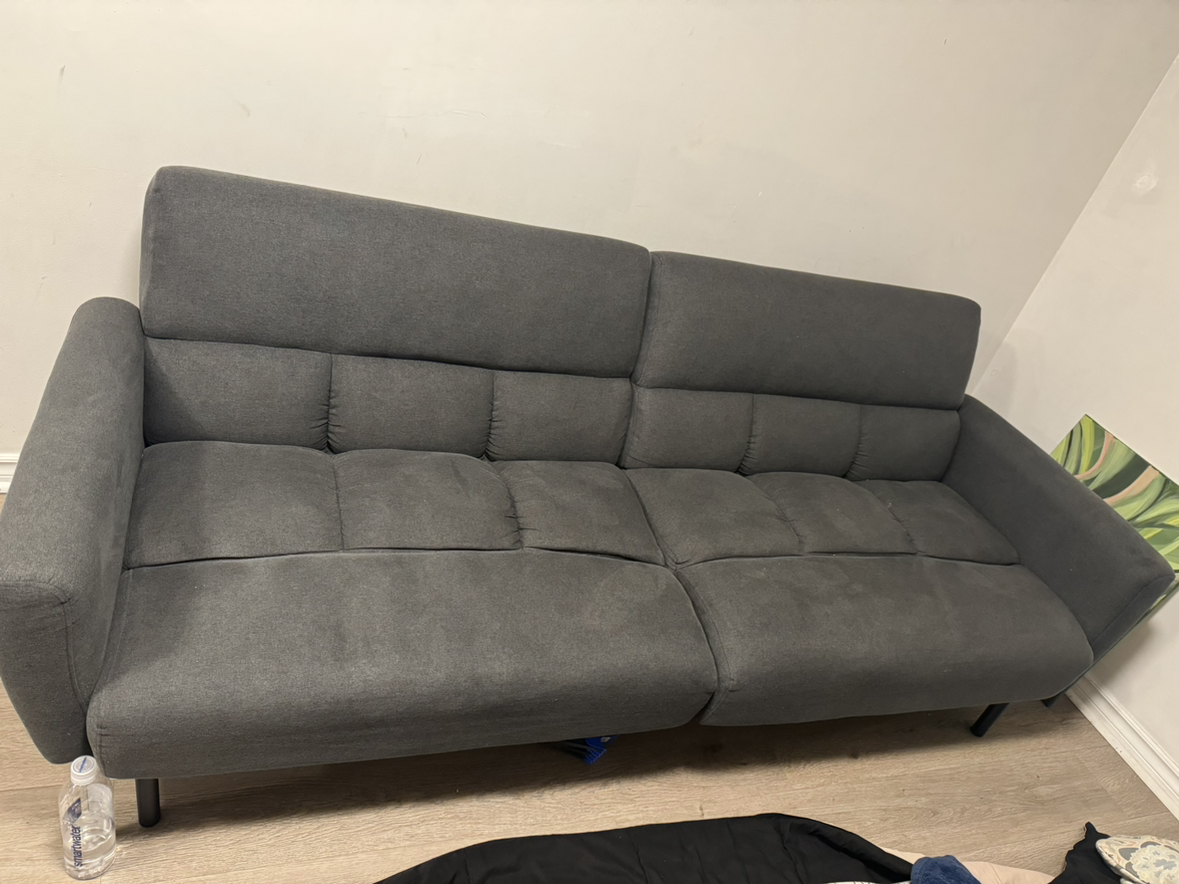 Moving out sale - Futon - seats 4