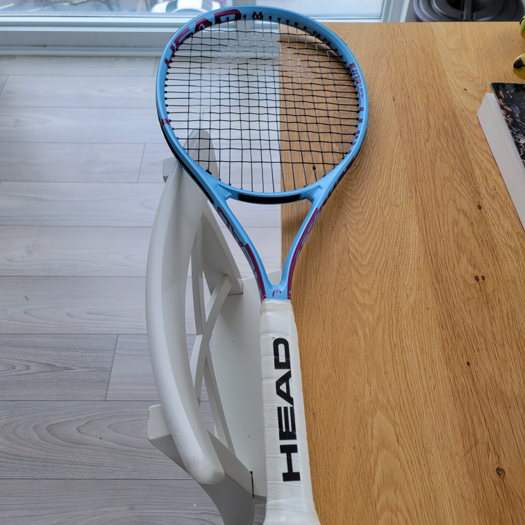 tennis racket thumbnail