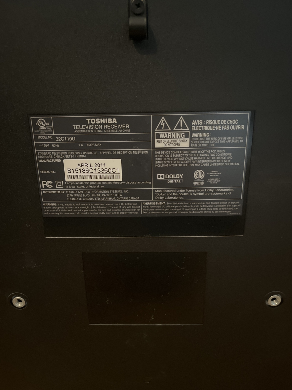 Toshiba high def LCD 32” TV image indicator(3)