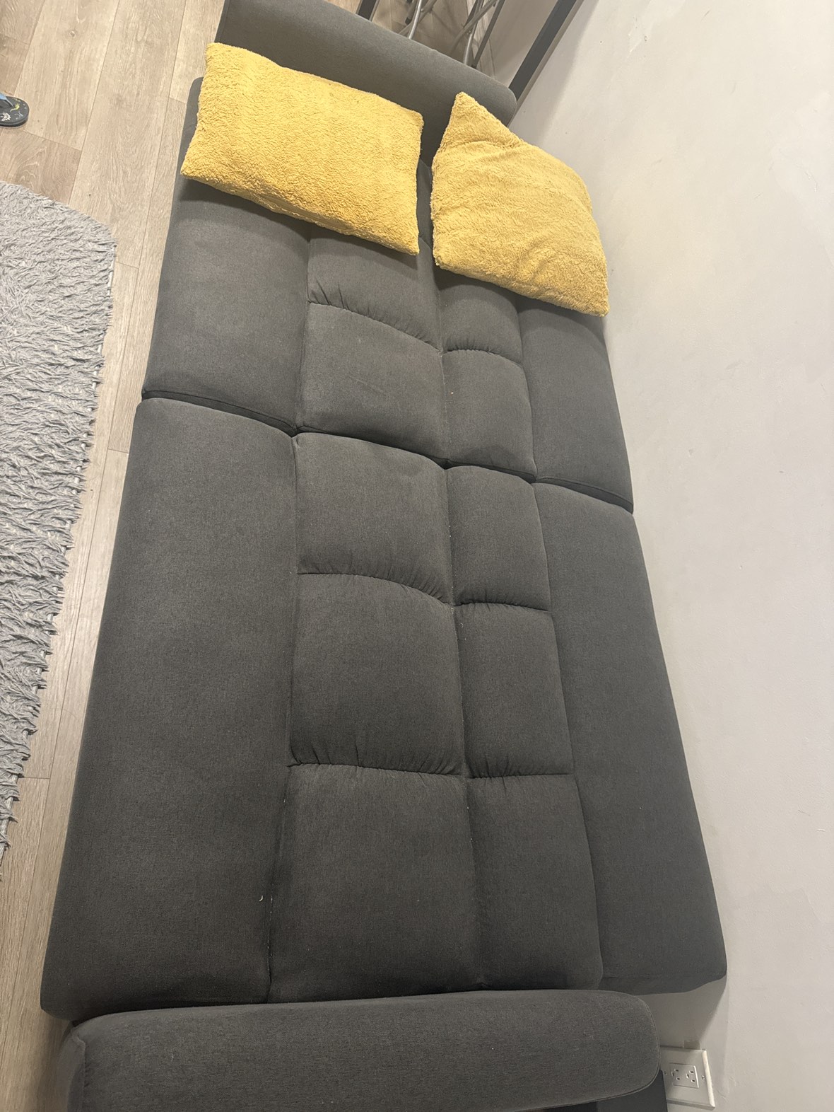 Moving out sale - Futon - seats 4 - photo 5