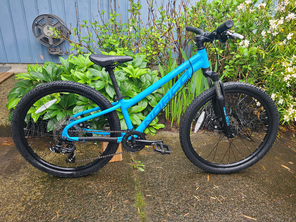 NORCO Storm 4.1 Kids Mountain Bike (24" wheels, 8-12 yrs old)