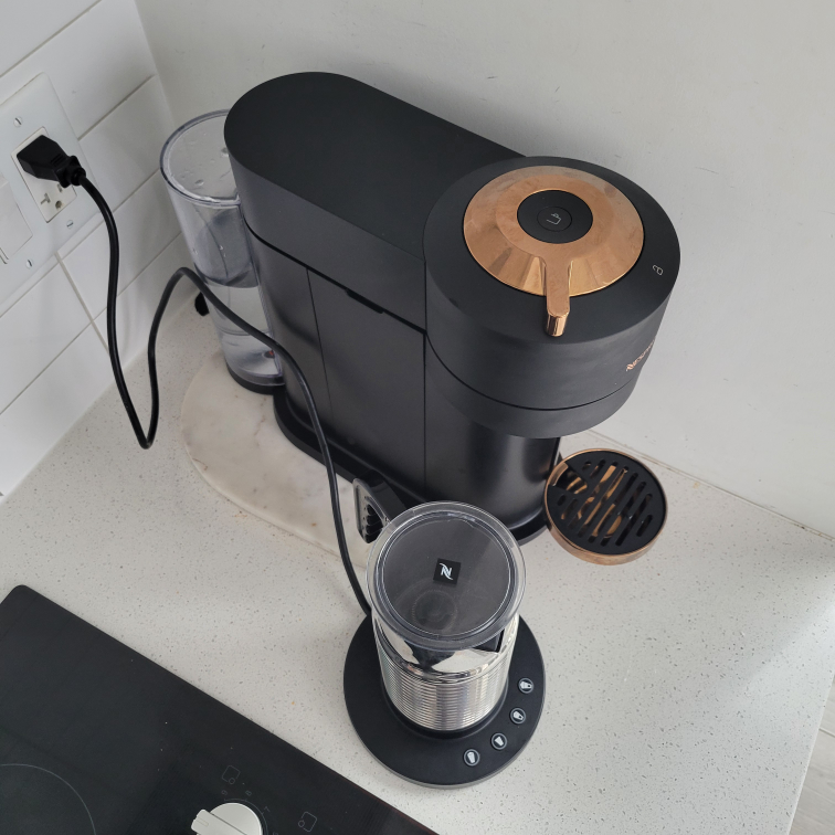 nesspresso vertuo + milk frother thumbnail
