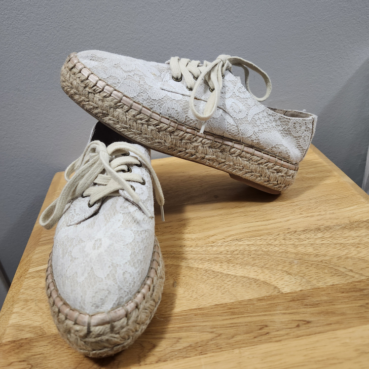 LACE J / SLIDES Platform shoes. #size8