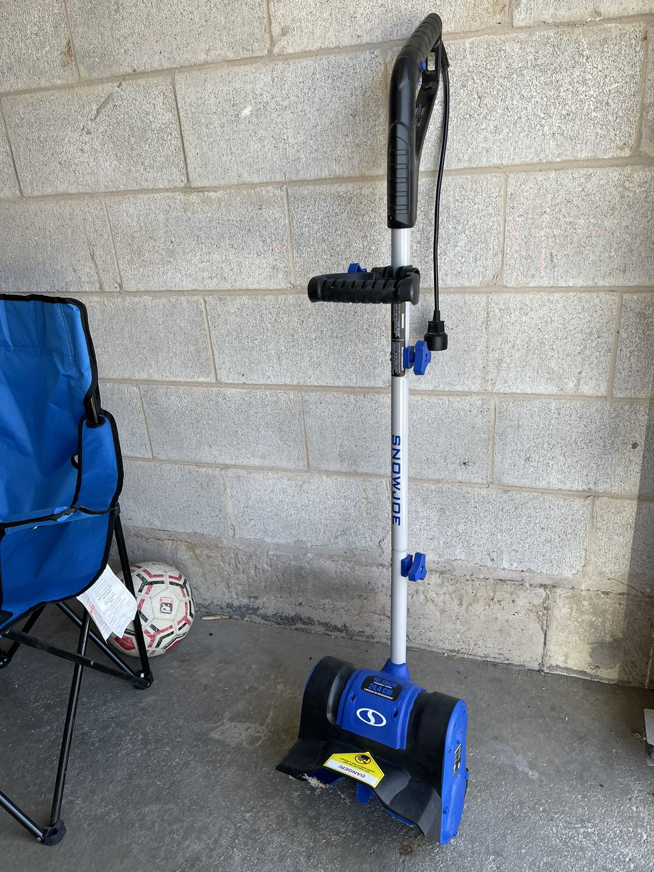 Snow Joe- Electric Snowblower-10 Inches