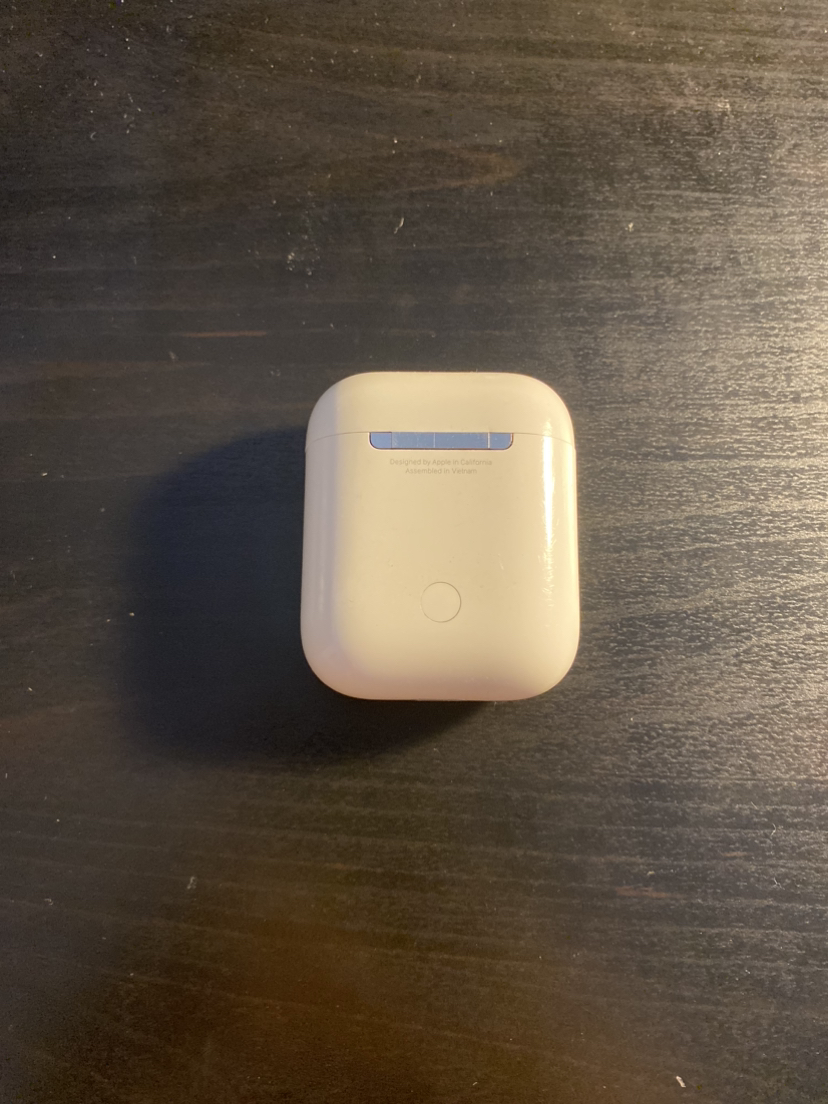 Apple Airpods Case (MISSING HEADPHONES) - photo 2