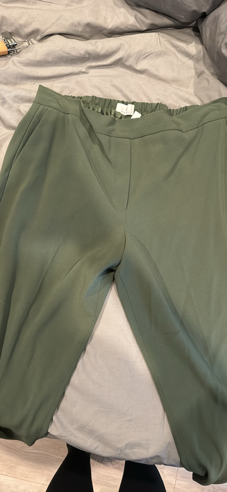 Aritzia Pants (3 pairs) - Conan Crop Size 14 image indicator(6)