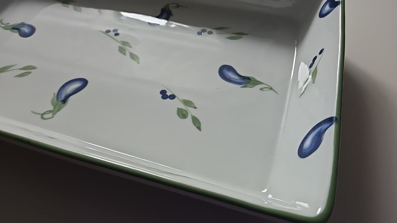 Ceramic Rectangle Serving Dish - Like NEW image indicator(2)