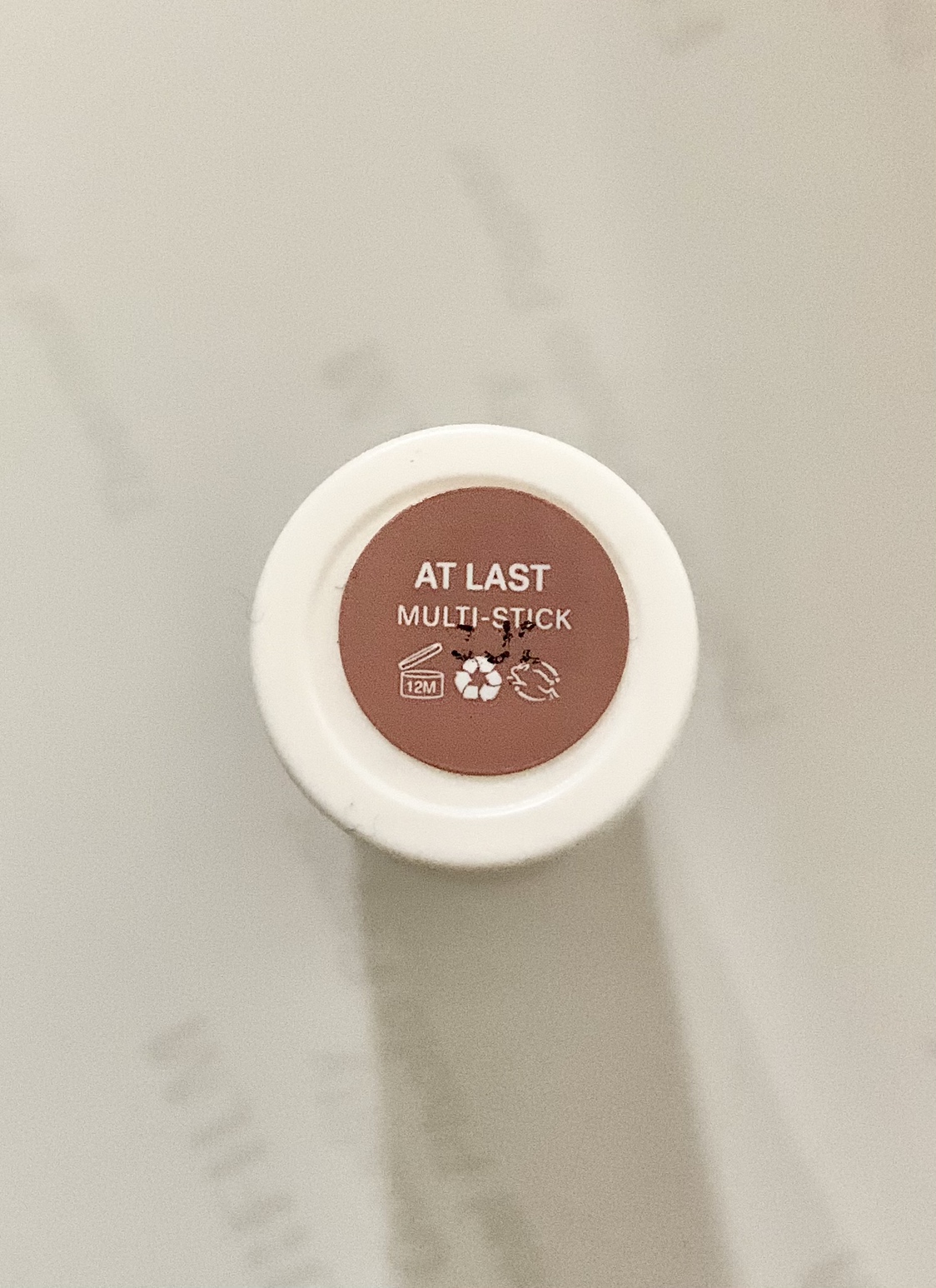 ILIA cheek lip stick image indicator(4)