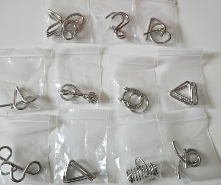 Metal puzzles image indicator(2)