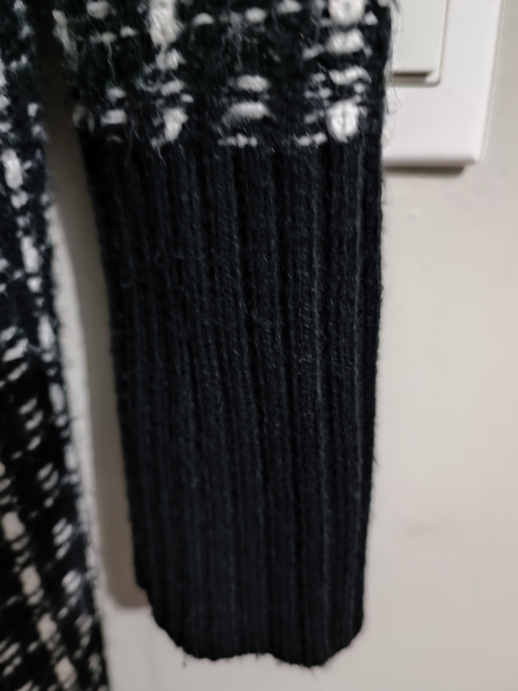 RW&Co. Used Women long jacket/sleeve for spring season Size L image indicator(3)