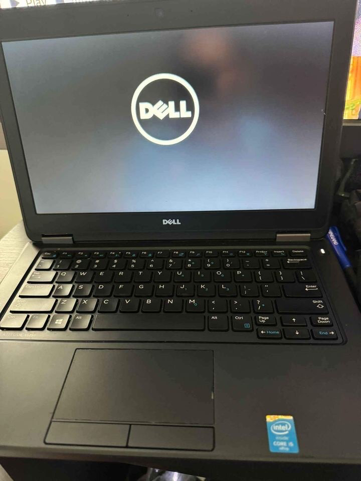 Dell latitude 5250 Laptop