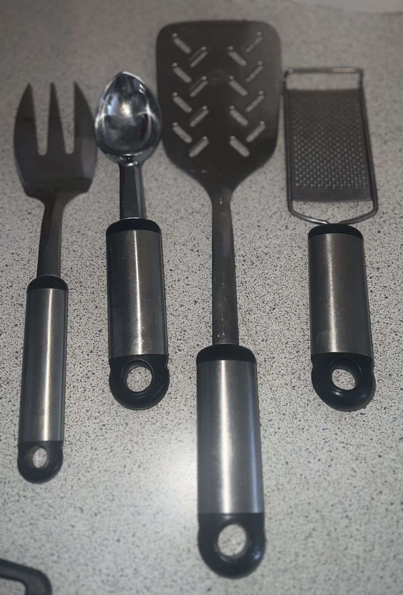 Random kitchen utensils thumbnail