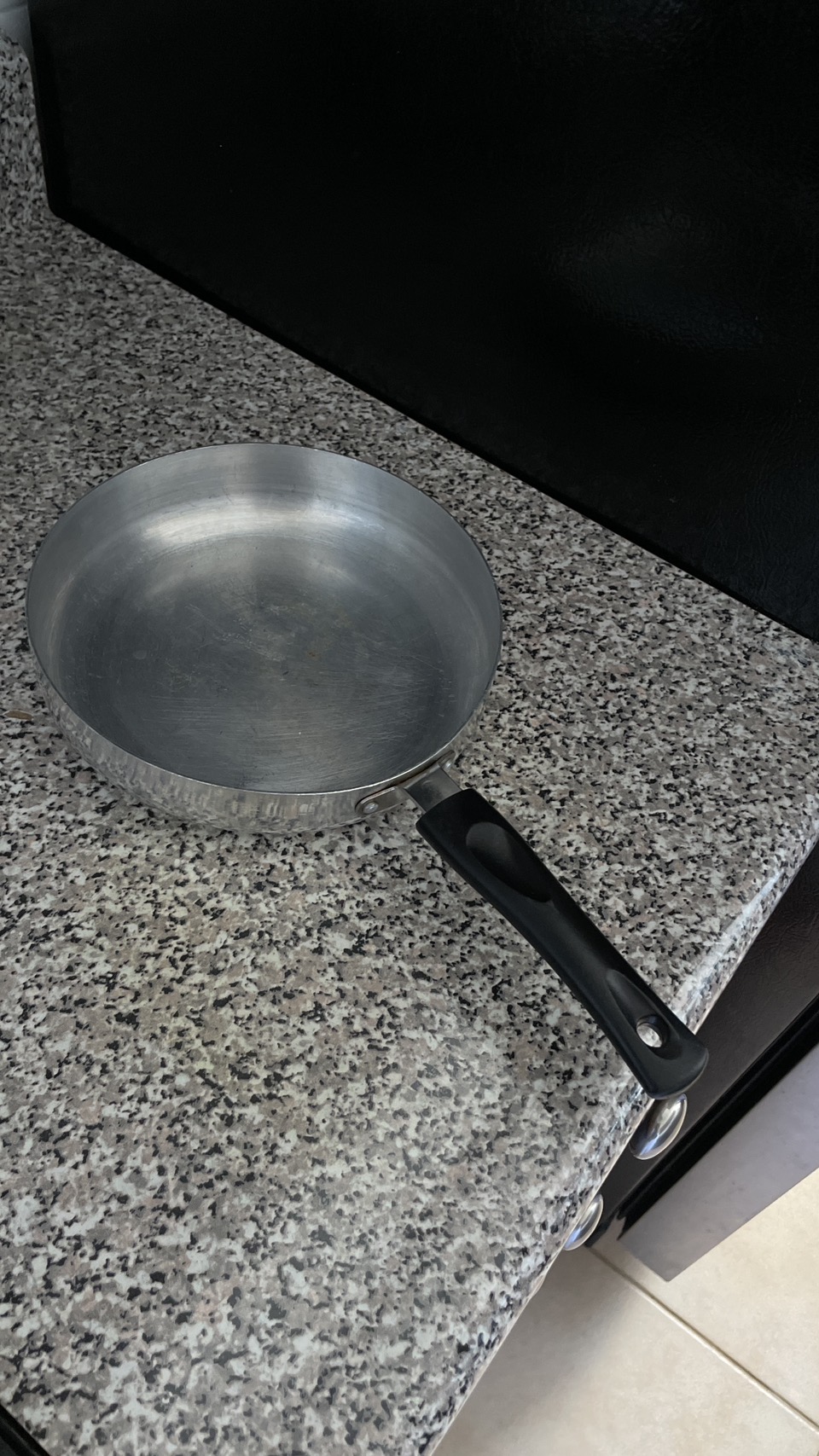 Free aluminum pan thumbnail