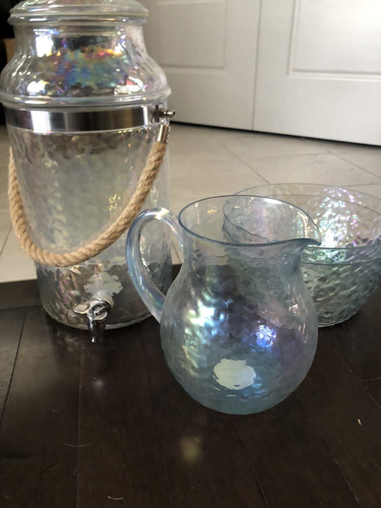 Large jug for picnics with matching bowls and smaller jug