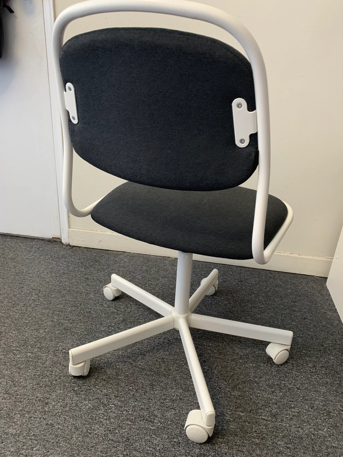 White Vissle Ikea Orfjall Chair Ikea Sedia Orfjall MICKE/ORFJALL