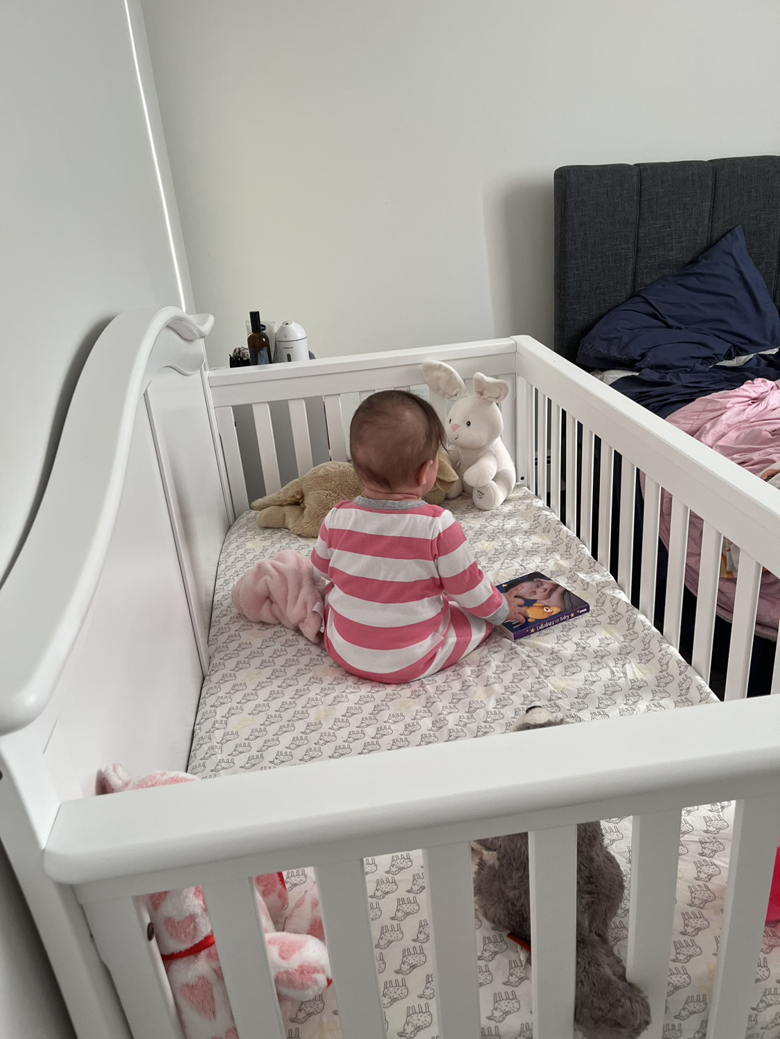 Camden 4-in-1 convertible crib - photo 2