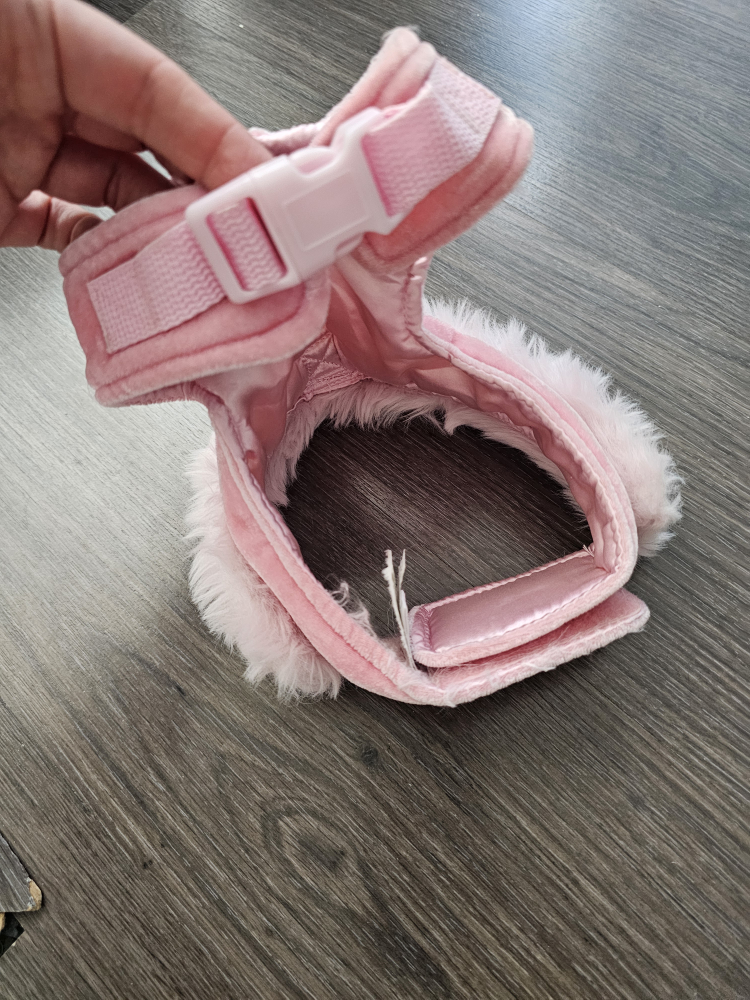 Pink Furry small dog harness #freecycle image indicator(2)