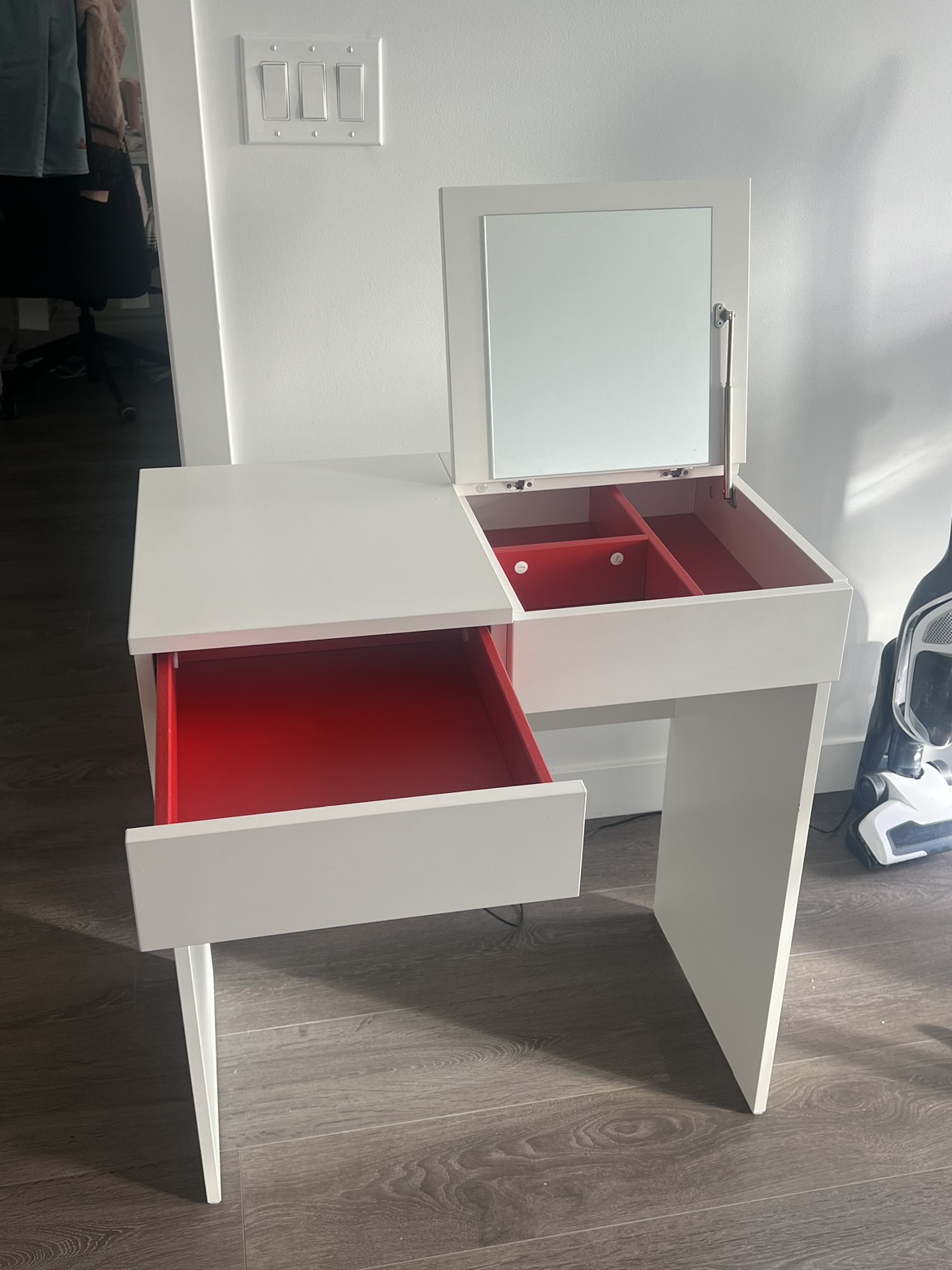 ♥️50%♥️ IKEA Dressing , Makeup table with mirror and drawers - photo 2